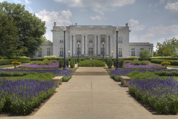 Kentucky Governor's Mansion from the front gardens