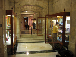 Kentucky State Capitol display cases