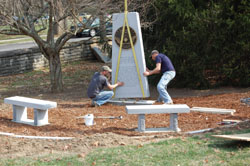 Installing the Kentucky Organ Donor Monument - Pic 4