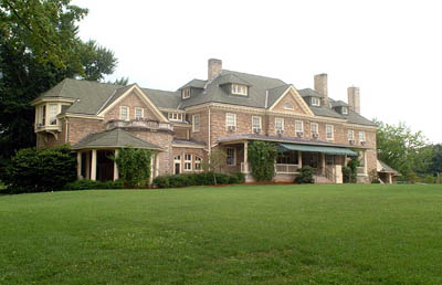 Berry Mansion in summer.